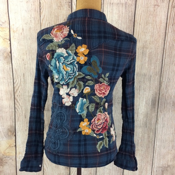 Johnny Was Tops - Johnny Was Flannel Embroidered Pearl Snap Top Sz M